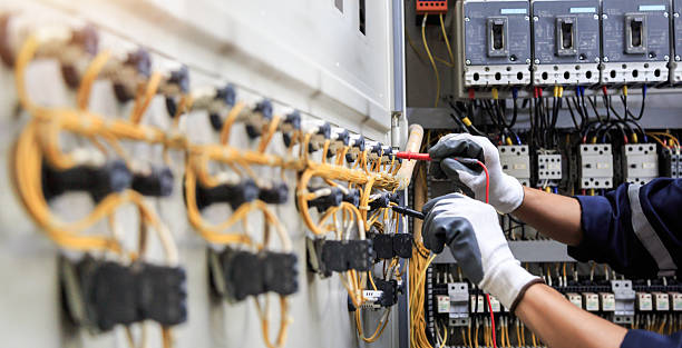 Professional Electrician technician working in La Fayette, AL